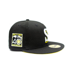 NEW ERA SEATTLE COLLEGE CAP: BLACK/YELLOW